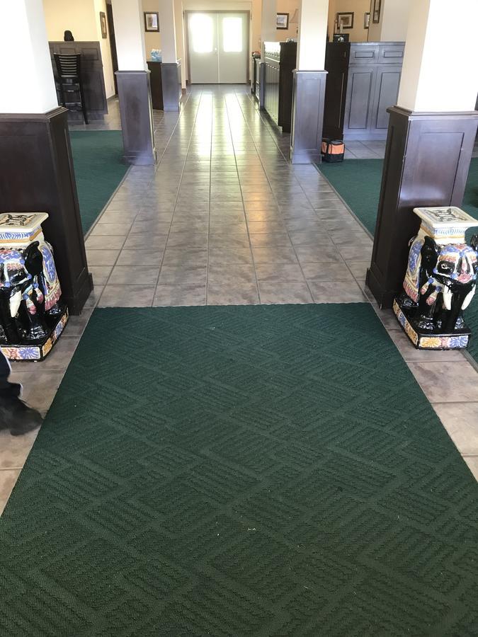 Nirvana Inn & Grill Ellensburg Εξωτερικό φωτογραφία